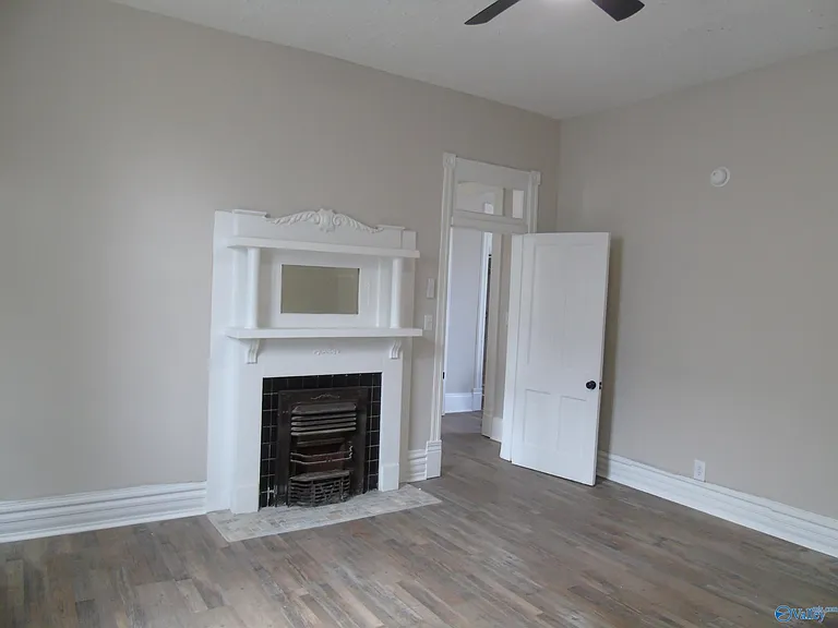 711 Cross St NW — Photo 5