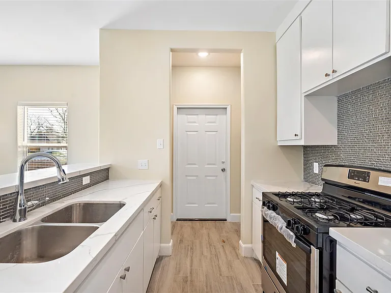 5618 Ridgeway Dr #B — Photo 13