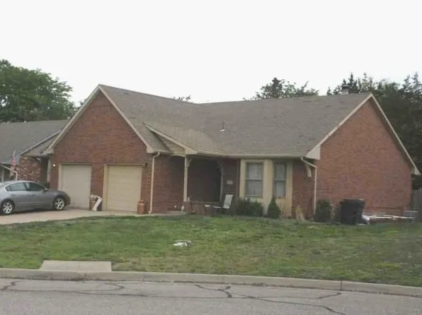 9432 E Longlake St, Wichita, KS 67207
