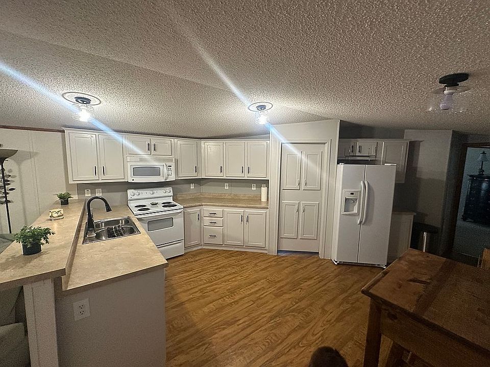 1st image of 512 Mill Creek Resort Rd #34