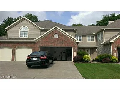 121 Ambleside Way photo 1