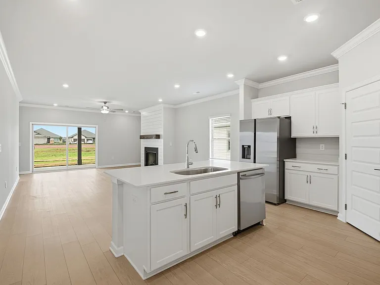 304 Allene Way — Photo 2