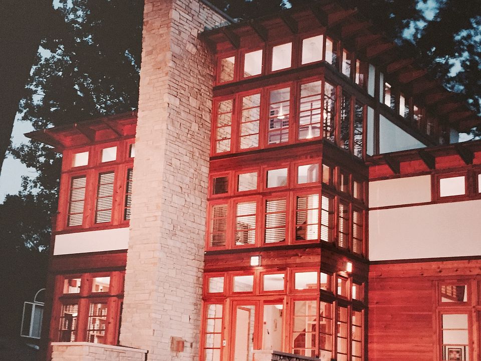1st image of 3221 Wilmette Ave