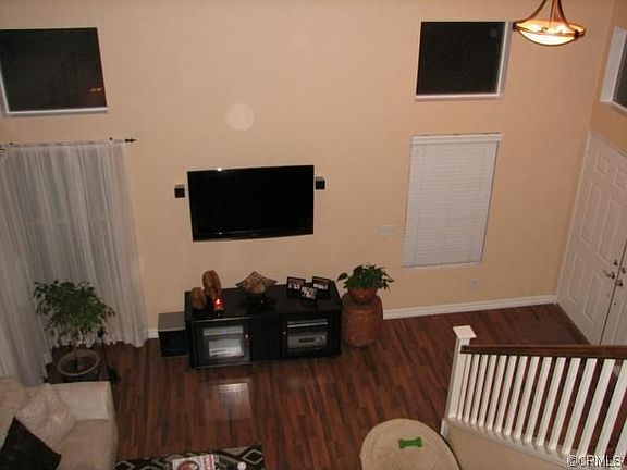 4th image of 814 Autumn Ln
