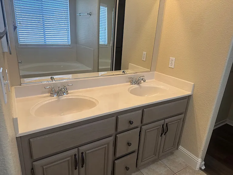 961 Celestine Cir — Photo 23