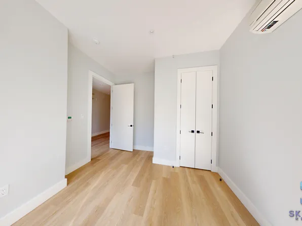 43-25 52nd Street image 10 of 34