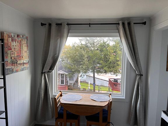 4th image of 210 Aberina St #210A