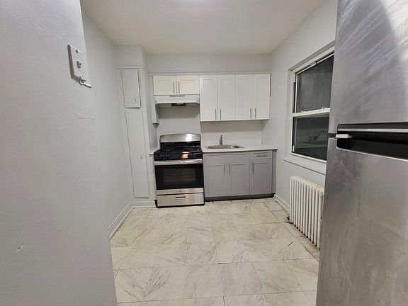 2nd image of 60 Crawford St APT 16