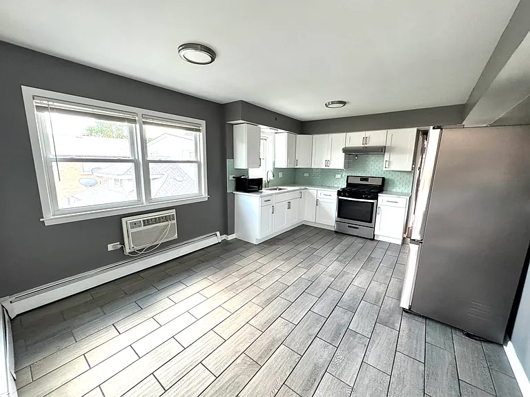 2225 N 73rd Ave #2 — Photo 1