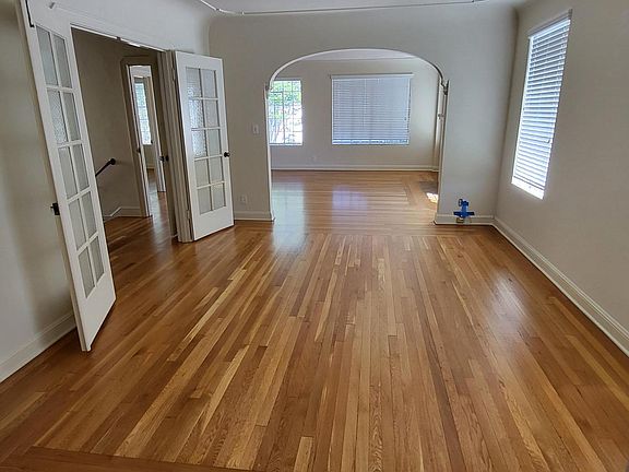 4th image of 123 S Murphy Ave