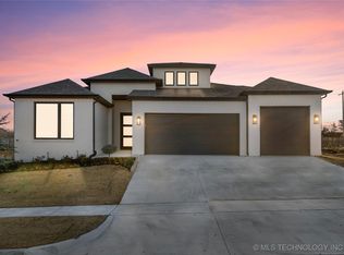 12905 S 21st Pl E, Jenks, OK 74037