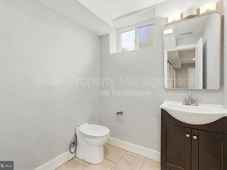 1730 Ingersoll St — Photo 20