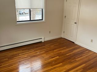18 Frairy St APT 3, Medfield, MA 02052