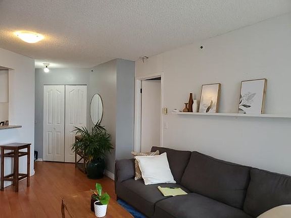 2nd image of 789 Drake St #1505