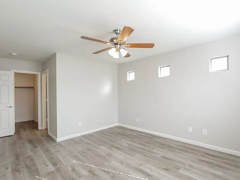 3733 W Dunbar Dr — Photo 10
