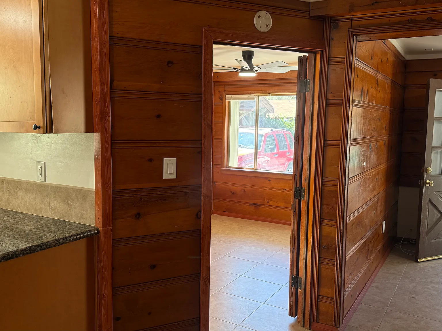 2 bed, $2,400 — Photo 4