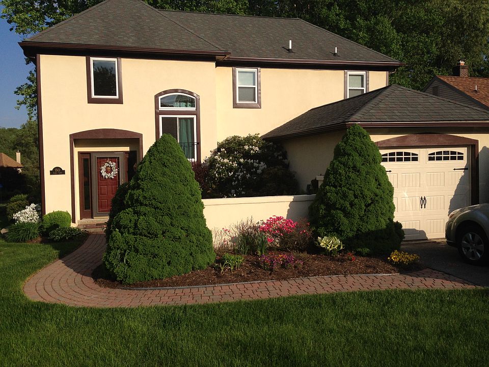 1st image of 1501 James Ln