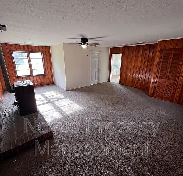 115 Elm St — Photo 3