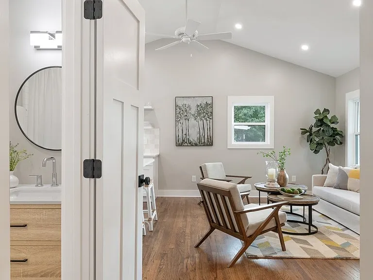 1305 Chickering Dr — Photo 25