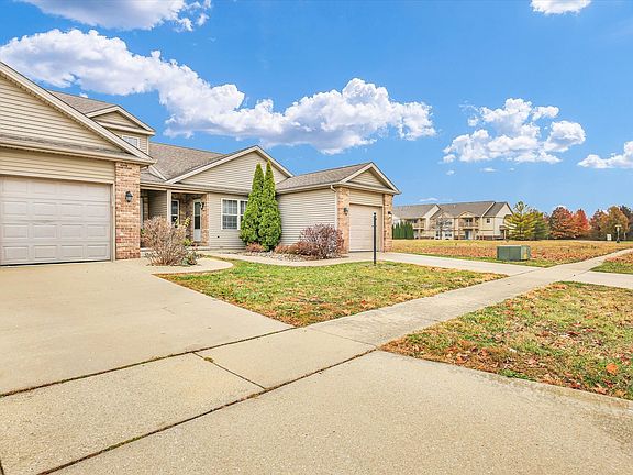 2nd image of 3804 Balmoral Dr