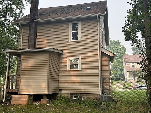 4th image of 1012 Kling St