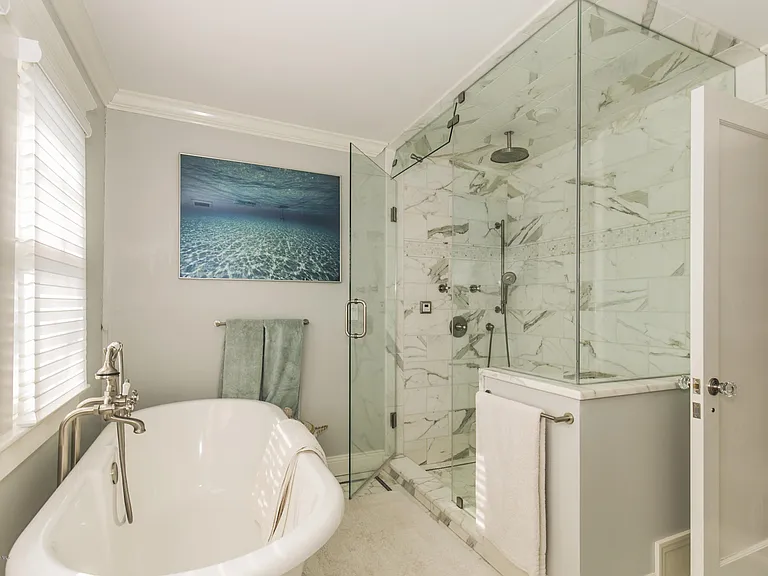 118 Madison Ave — Photo 28