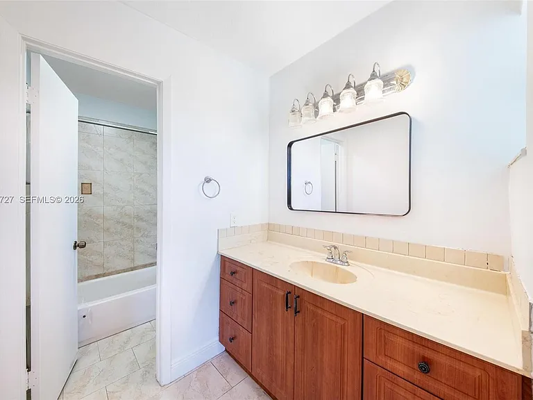 15157 SW 95th St — Photo 36