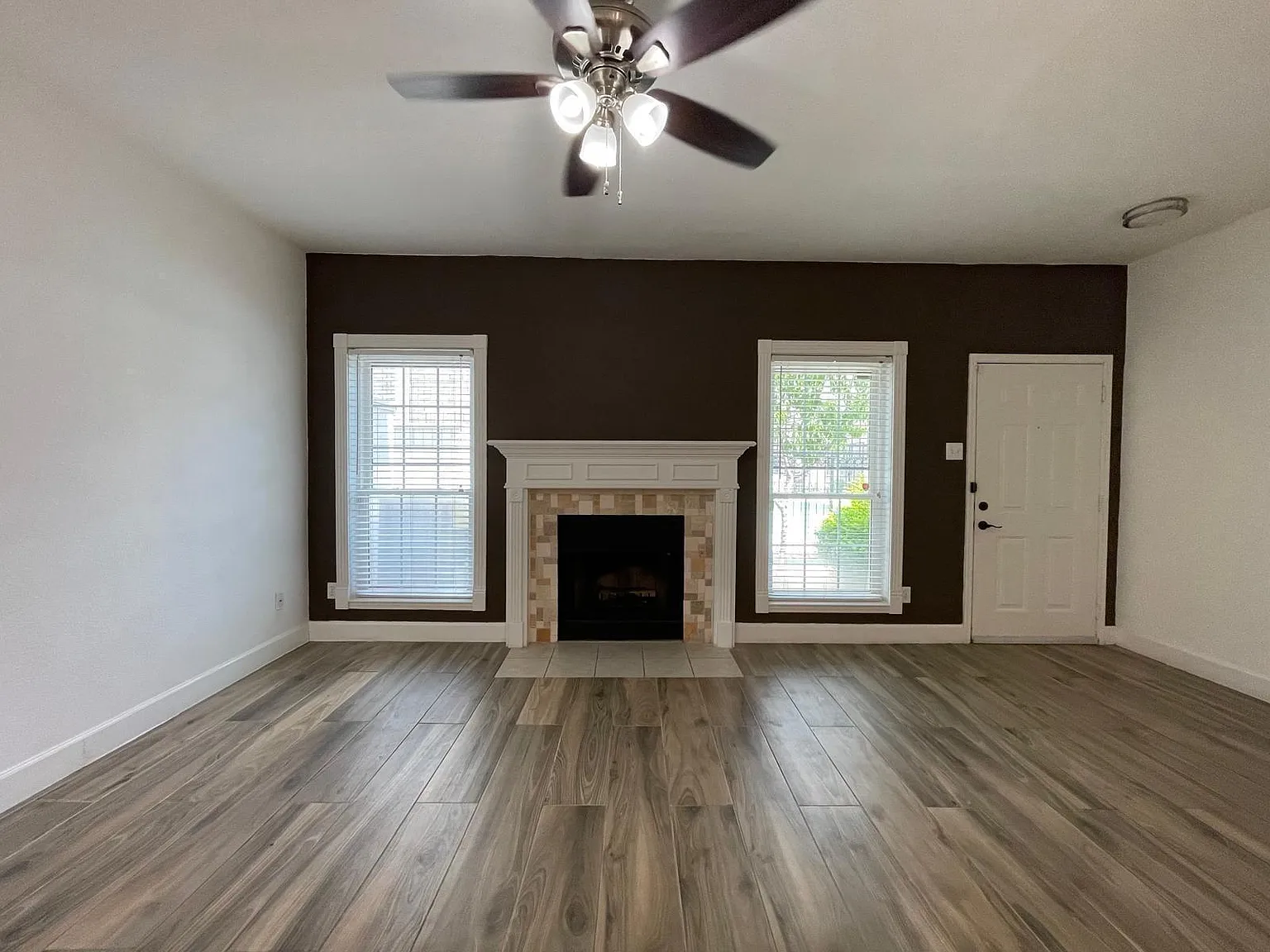 2 bed, 2.5 bath, 1500 sqft, $1,850 — Photo 1