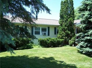 41 N Shaytown Rd, Vermontville, MI 49096