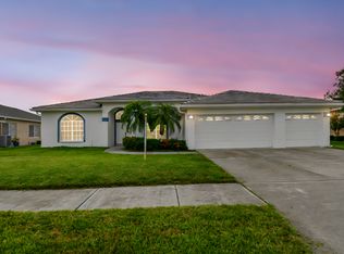 3623 Gaviota Dr, Ruskin, FL 33573
