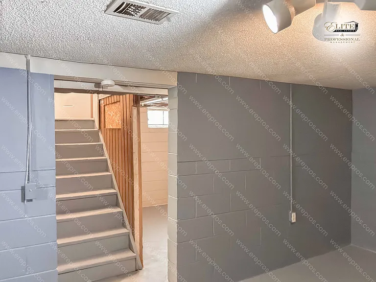 3506 Herrick St — Photo 10