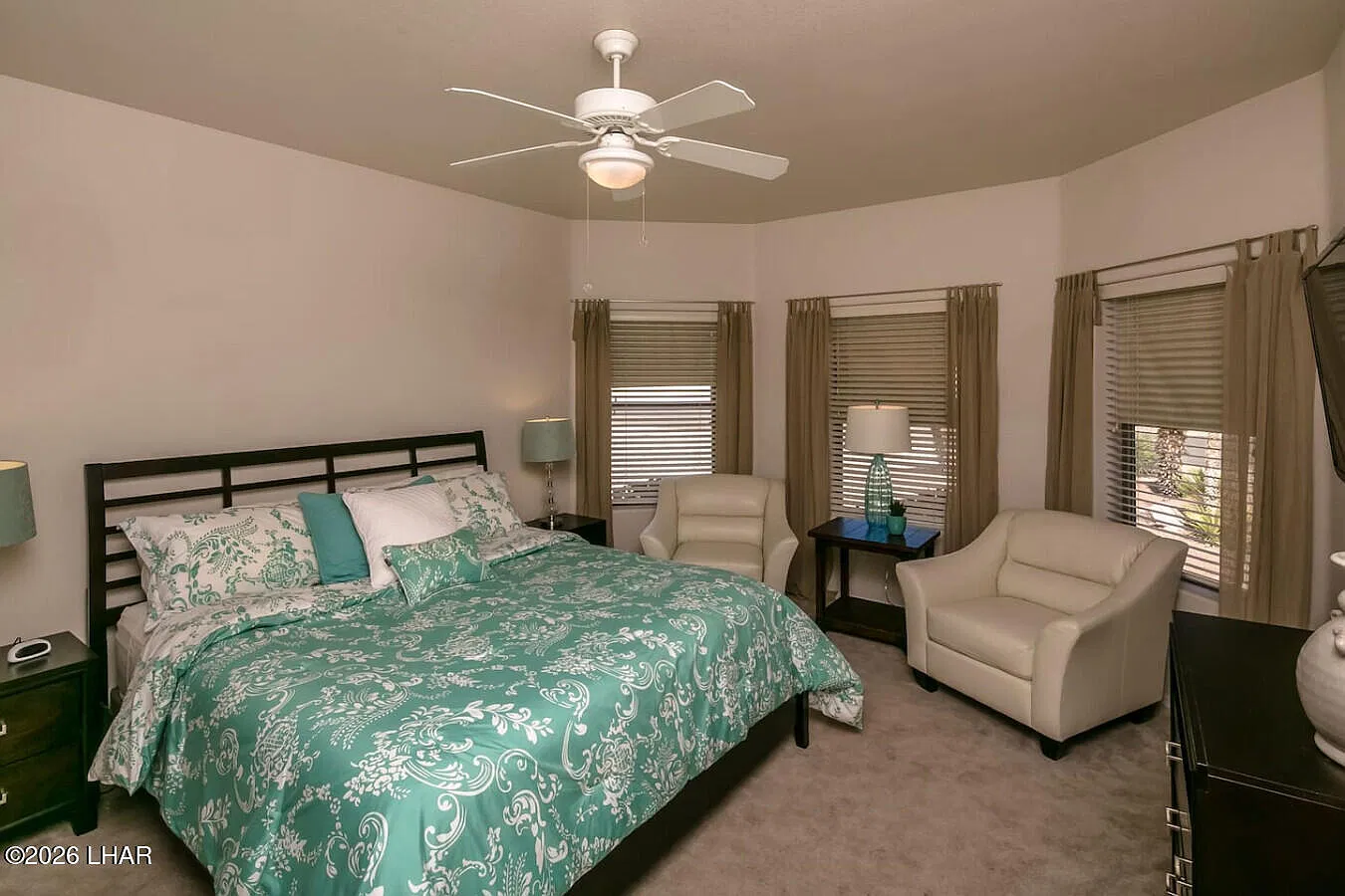 3 bed, 2.0 bath, 1711 sqft, $2,800 — Photo 3