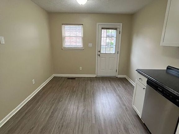 4th image of 233 Shreveport Dr