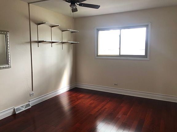 2nd image of 9258 Barberry Ln