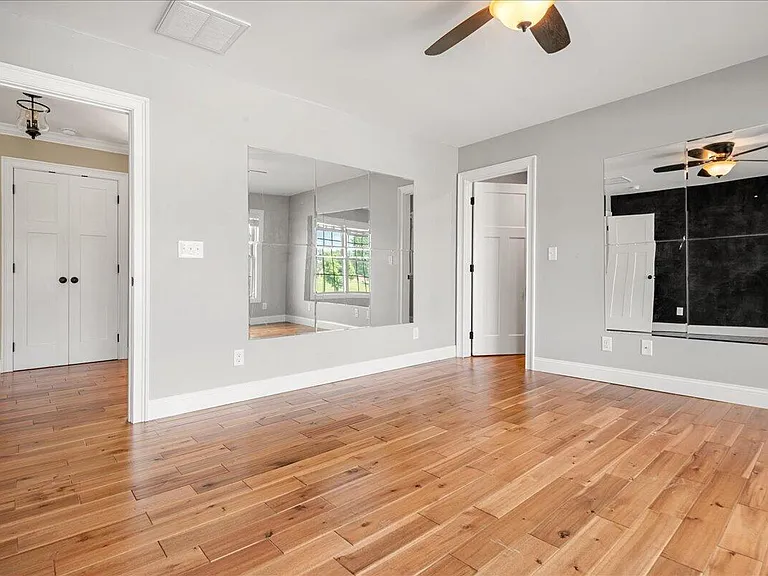 200 Crooked Creek Dr — Photo 34