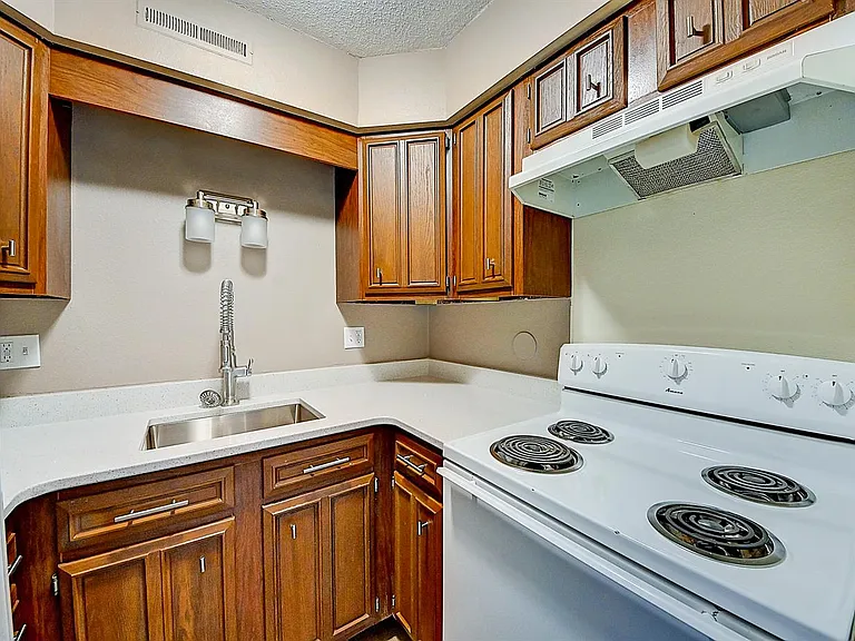 1215 Oakland Rd NE #44 — Photo 24