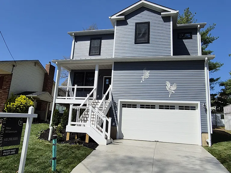 584 Park Rd — Photo 2