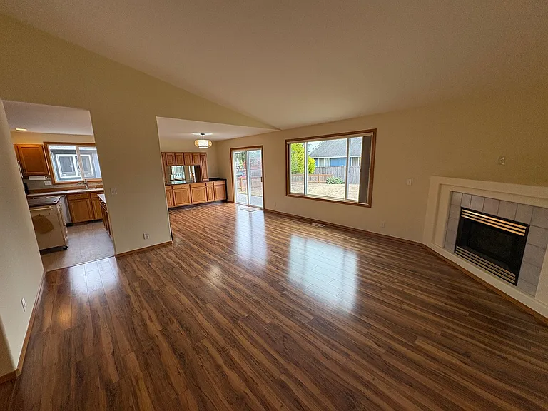 3519 G Ave — Photo 6