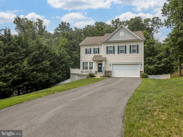 103 Country Club Dr, Cross Junction, VA 22625