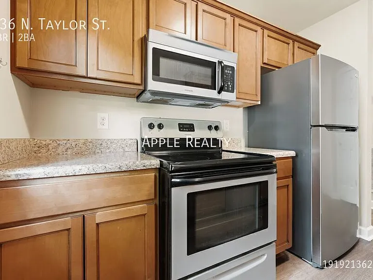 836 N Taylor St — Photo 5