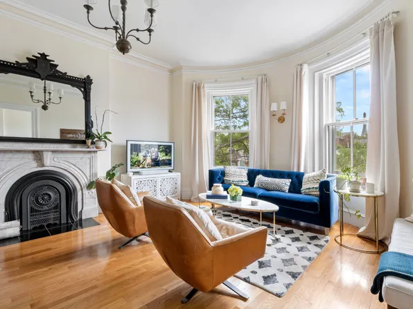 59 Warren St APT 4, Charlestown, MA 02129