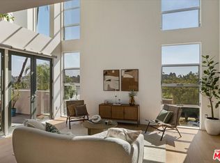 3345 1/2 Rowena Ave, Los Angeles, CA 90027