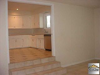 4th image of 16584 Knollwood Dr