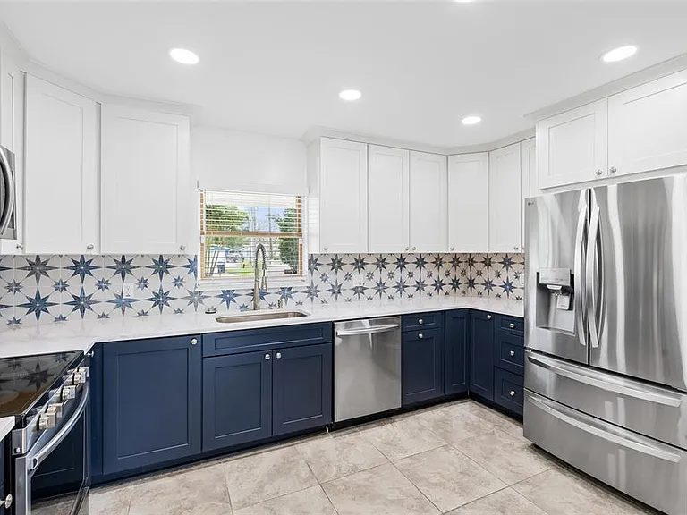 5541 Bayou Grande Blvd NE — Photo 10