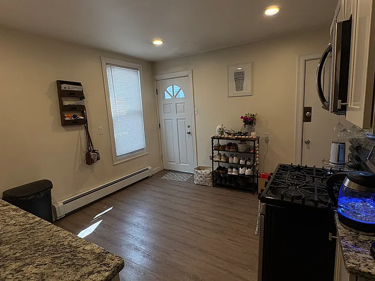 96 Falcon St #1 — Photo 7
