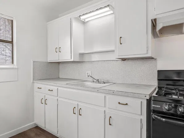 1 bed, 1.0 bath, 688 sqft, $800, 2721 Morrow Ave, Waco, TX 76707