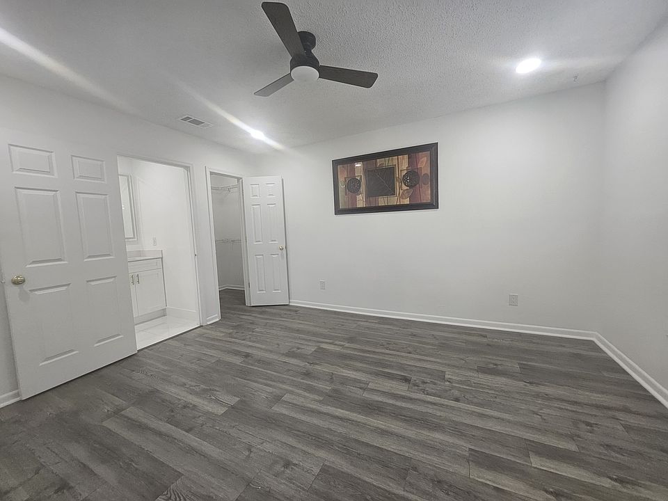 1st image of 8267 Malvern Cir #1