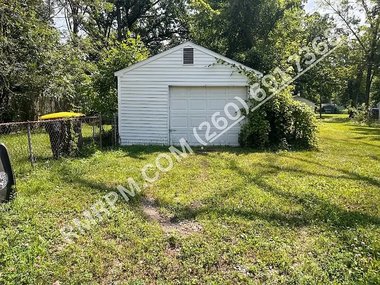 4414 Oliver St — Photo 3