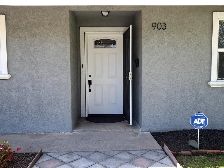 903 Watt Ave — Photo 8