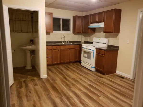 153 Maxfield St #1S, New Bedford, MA 02740